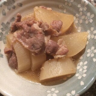 我が家の夕食定番☆大根と豚肉の煮物